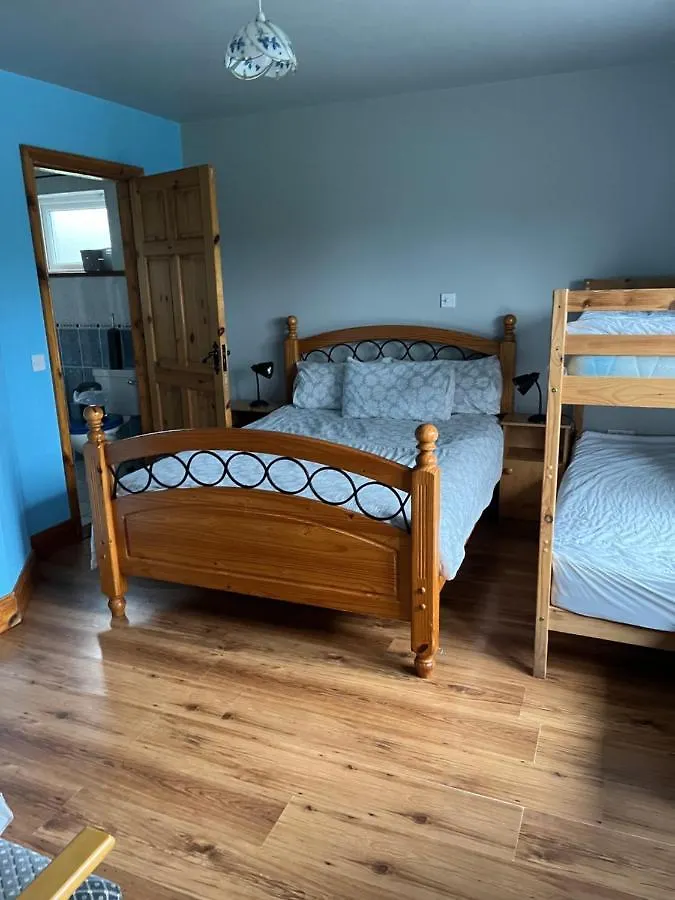 Doughlasha House V93Rx64 Fossa Guest house