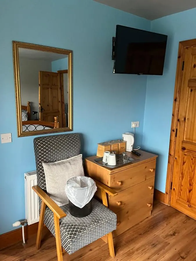 Doughlasha House V93Rx64 Fossa Guest house